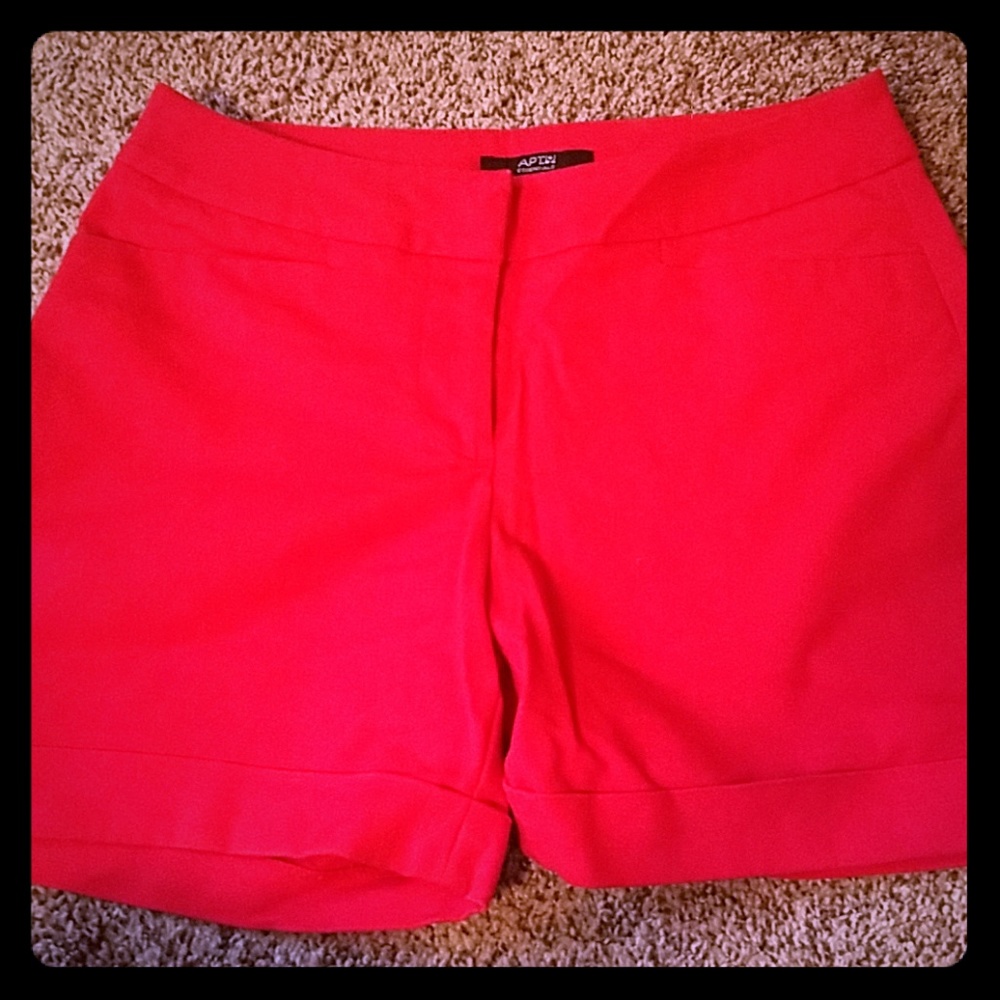 Apt 9 shorts